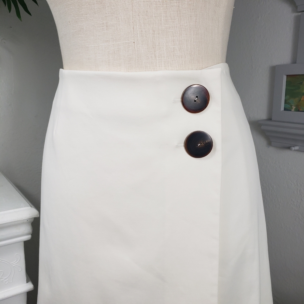 Escada White Wrap w/ Big Buttons - Vintage Normcore Minimalist Luxury 40/10
